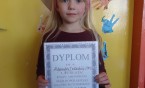 Laureatka miejskich eliminacji do Ogólnopolskiego Konkursu Recytatorskiego "Mały OKR"