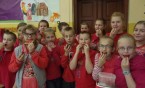 „Serce dla mamy i taty – czerwono i truskawkowo”