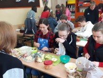 Zajęcia żywieniowe w klasach trzecich gimnazjum w SP nr 4