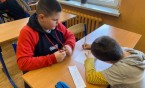 Z cyklu „Lekcje nie muszą być nudne” na języku polskim w 4a