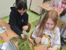 Warsztaty wielkanocne w klasach drugich. To był fantastyczny dzien. Wczuwając się w atmosferę…