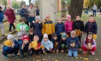 30 października dzieci z grupy "Zajączkòw" z Przedszkola nr 11 wybrały się na spacer na pobliski…
