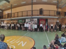 Szczęśliwej dalszej drogi już czas... Pożegnanie klas 8.