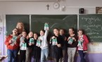 Dzień Kobiet w klasie 4a. Były miłe upominki oraz słodki poczęstunek