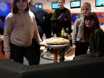 5b na wyjściu integracyjnym w kręgielni Renoma.