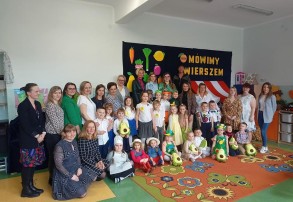 ZSP - POPISY SIEMIANOWICKICH PRZEDSZKOLAKÓW "MÓWIMY WIERSZEM" W PRZEDSZKOLU NR 11