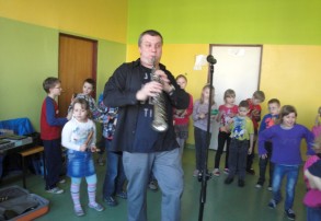 Muzyka filmowa w SP 20