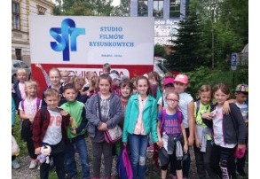 PÓKOLONIE LETNIE W WYTRWÓRNI FILMÓW RYSUNKOWYCH BIELSKO-BIAŁA przez Szkołę Podstawową nr 4