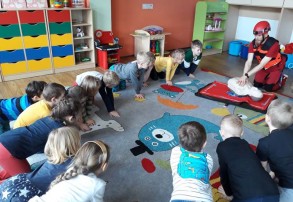 I pomoc przedmedyczna w SP16