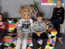 Klasa 3b pojechała do Teatru Dzieci Zagłębia w Będzinie na spektakl pt. "Noniek''