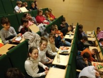 Klasy piąte w Parku Tradycji na filmie pt:"Obraz" z projektu Kino-Szkoła