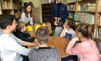 Licealiści ze Śniadka dzielą się wiedzą z młodszymi