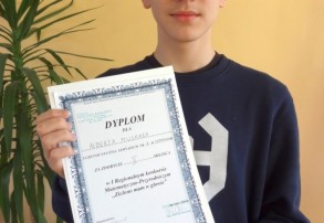 II miejsce Alberta Muskały z  G8 ZSI w konkursie matematyczno – przyrodniczym