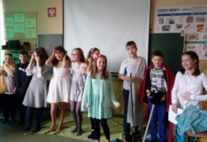 LEKCJA NIETYPOWA - Mit - "Demeter i Kora" w klasie VB w SP nr 4