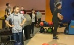 Trzymaj formę na kręgielni - 6B