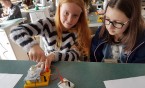 Robotyka, a doświadczenia fizyczne  w Pałacu Młodzieży z klasą VI z SP nr 4