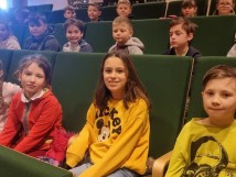 Klasy trzecie w Parku Tradycji -Kino Szkoła