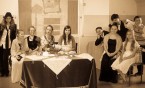 SZKOLNY TEATR. WIKTOR SZUKA ŻONY.