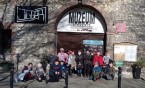 Z cyklu.. "Lekcje nie muszą być nudne.. "klasa 3a na zajęciach pt. Magla, byfyj, szrank - wnętrza…