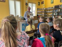Klasa 1a z wizytą w filii Miejskiej Biblioteki Publicznej