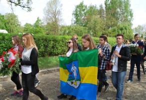 Młodzież z ZS 2 i GM 2 na XXXIII Nauczycielskich Dniach Pamięci i Pokoju