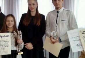 OGÓLNOPOLSKI KONKURS RECYTATORSKI "Mały OKR" - eliminacje miejskie.  Justyna Wichary  zajęła I…
