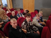W środę klasa 7 a miała przyjemność uczestniczyć w przedstawieniu teatralnym pt „Opowieść…