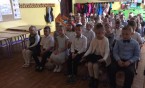 Klasy drugie odwiedza w szkole Teatr