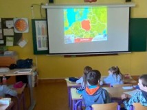 W ramach projektu „Wirtualne podróże” klasa 2 a wzięła udział w drugiej lekcji na żywo pt. : „Jak…