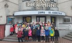Czerwony Kapturek - wizyta pierwszaków w teatrze