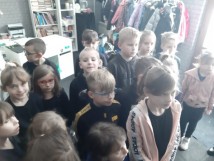 1b w Teatrze Czarnego Tła 