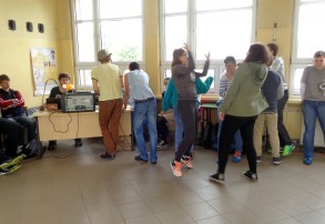 DZIEŃ DZIECKA w ZSI w gorących rytmach lat 70, 80 i 90
