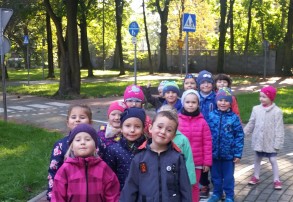 Miasteczko Ruchu Drogowego i pierwszy jesienny spacer naszych przedszklaków!