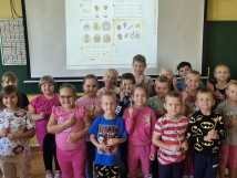 O jak ołówek ✏️ Uczniowie klasy 1b poznali pierwszą literkę 