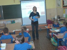 Lekcja biblioteczna w klasie II b