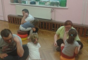 ZAJĘCIA OTWARTE Z RODZICAMI METODĄ WERONIKI SHERBORNE - P9