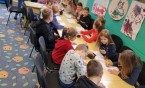 Uczniowie klasy 2b uczestniczyli w zajęciach czytelniczych w Miejskiej Bibliotece Publicznej.…