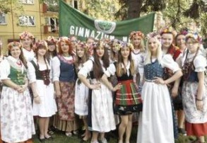 Korowód z okazji Dnia Dziecka