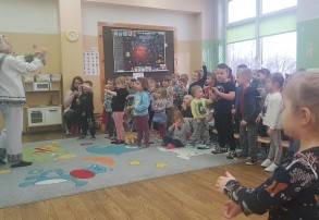 Anaruk w przedszkolu SP16