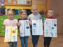 Jesienne lapbooki w klasie 2b.  Dzieci poznały możliwości stosowania tej  ciekawej  pracy…