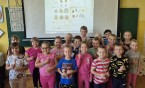 O jak ołówek ✏️ Uczniowie klasy 1b poznali pierwszą literkę 