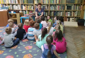 Dzieciaki z 18stki w Bibliotece Publicznej