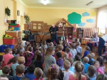 Wiosenne  muzykowanie w P18