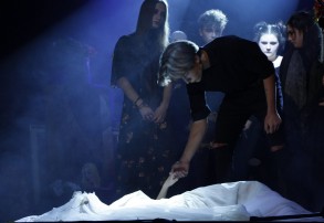 Kawiarenka literacko – teatralna na deskach SCK