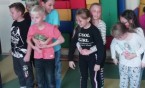 Klasa 3b na szkoleniu z pierwszej pomocy