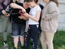 Geografia -lekcja klasy 6 w terenie.