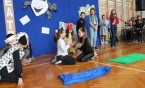 Z POEZJĄ NA SCENIE, CZYLI KOLEJNY DZIEŃ TEATRU W SP16