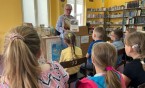 Klasa 1a z wizytą w filii Miejskiej Biblioteki Publicznej