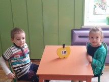 XIV Konkurs plastyczno- zdrowotny pt. "Stoliczku nakryj się"