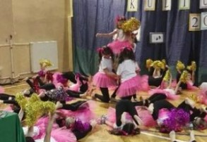 KULTURIADA -NASZE WSPANIAŁE CHEERLEADERKI z Szkoły Podstawowej nr 4